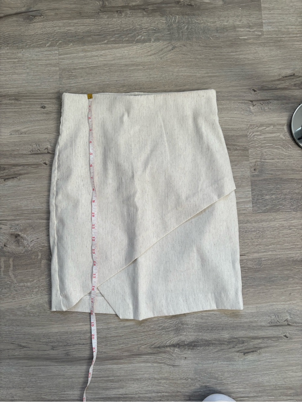 Dynamite Xs Women's Cream Wrap-Front Skirt
